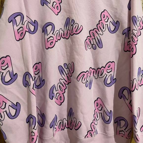 Hybrid Women’s Pink Multi Barbie Print Sweatshirt Sz-L - Picture 2 of 4